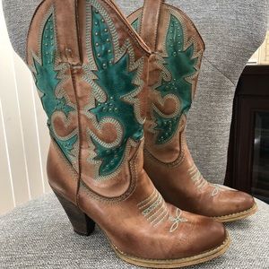 Cowgirl fashion boots